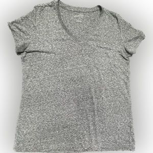 Universal Thread Womens Gray Short Sleeve V Neck Pocket T Shirt Size Large